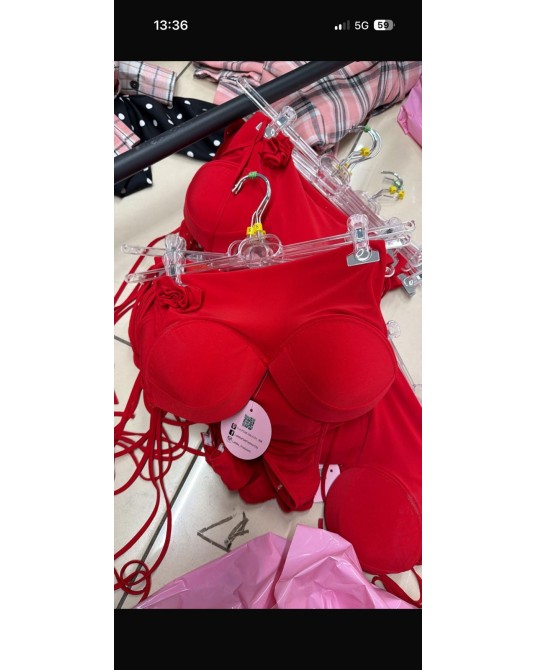 CZERWONE  BODY Z CHOKEREM LOVE