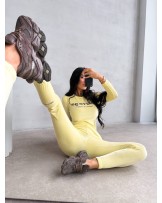 KOMPLET ZÓŁTY WELUR  HAFT