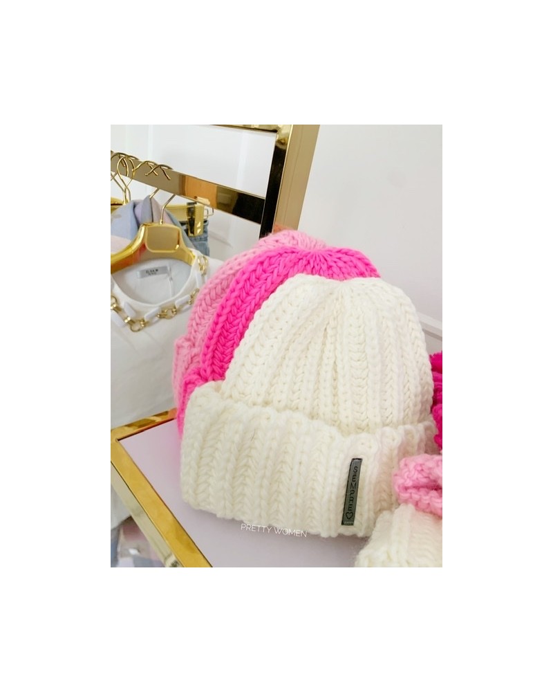 CZAPKA HANDNAME ECRU 