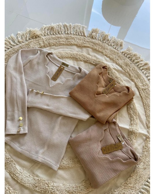 SWETERKOWE  BLUZECZKI▪️KOLOR beż