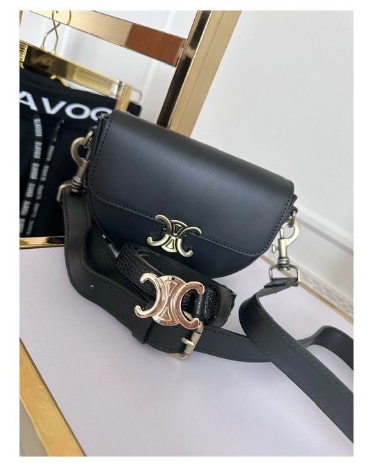 SKÓRZANA CZARNA TORBKA