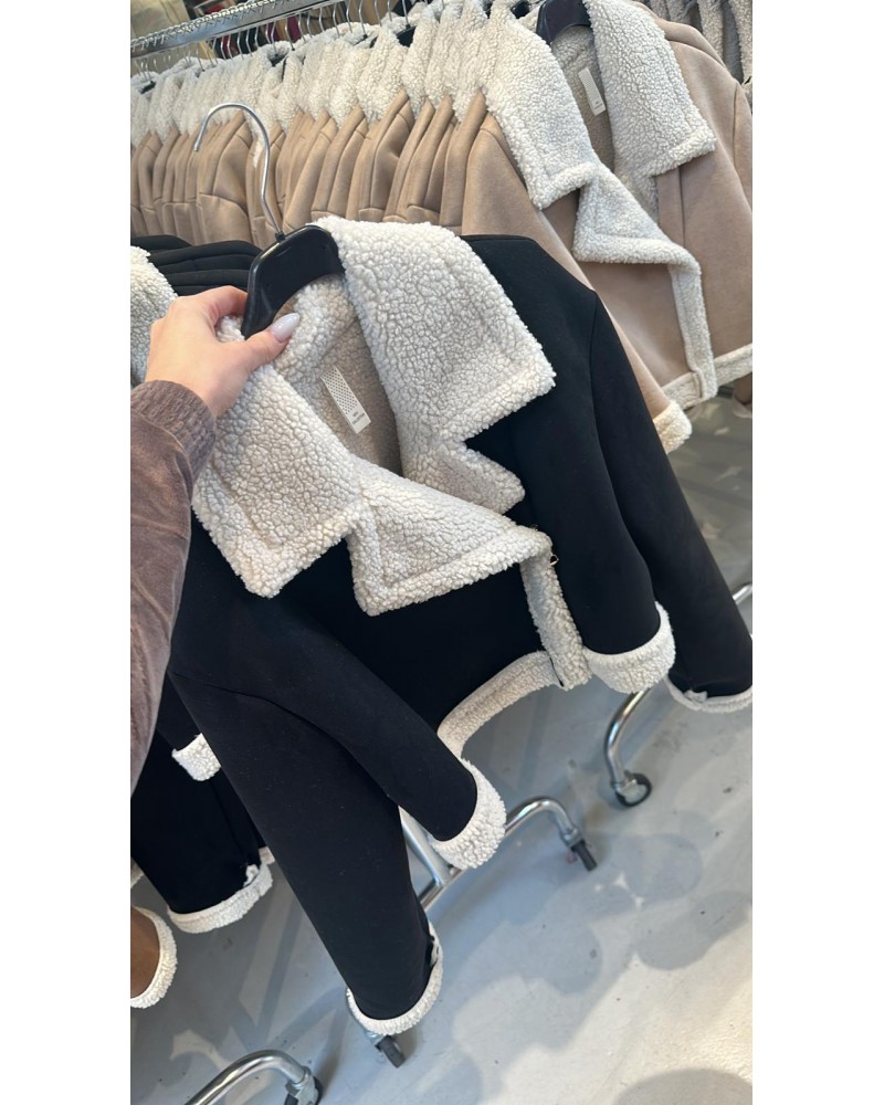 CZARNY KOŻUSZEK ▪️