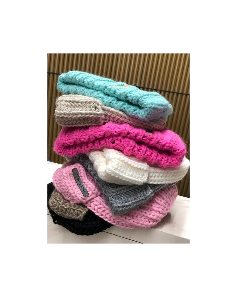 CZAPKA HANDNAME BEŻ