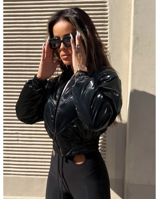 LAKIEROWANA KURTKA DESIRE ▪️