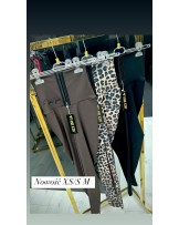 MODELUJĄCE LEGGINSY z haftowkami ▪️czarne