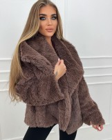 BRĄZOWY KOŻUSZEK ▪️