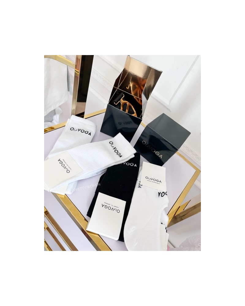 Pasek gumowy elegancki z klamrą logowany Anais czarny