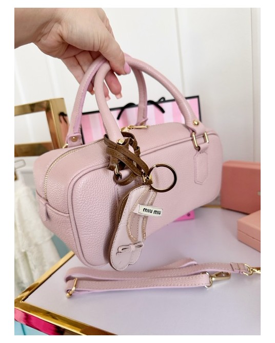 SKÓRZANA TOREBKA MIU ▪️pudrowa WYŁĄCZONE Z KODU